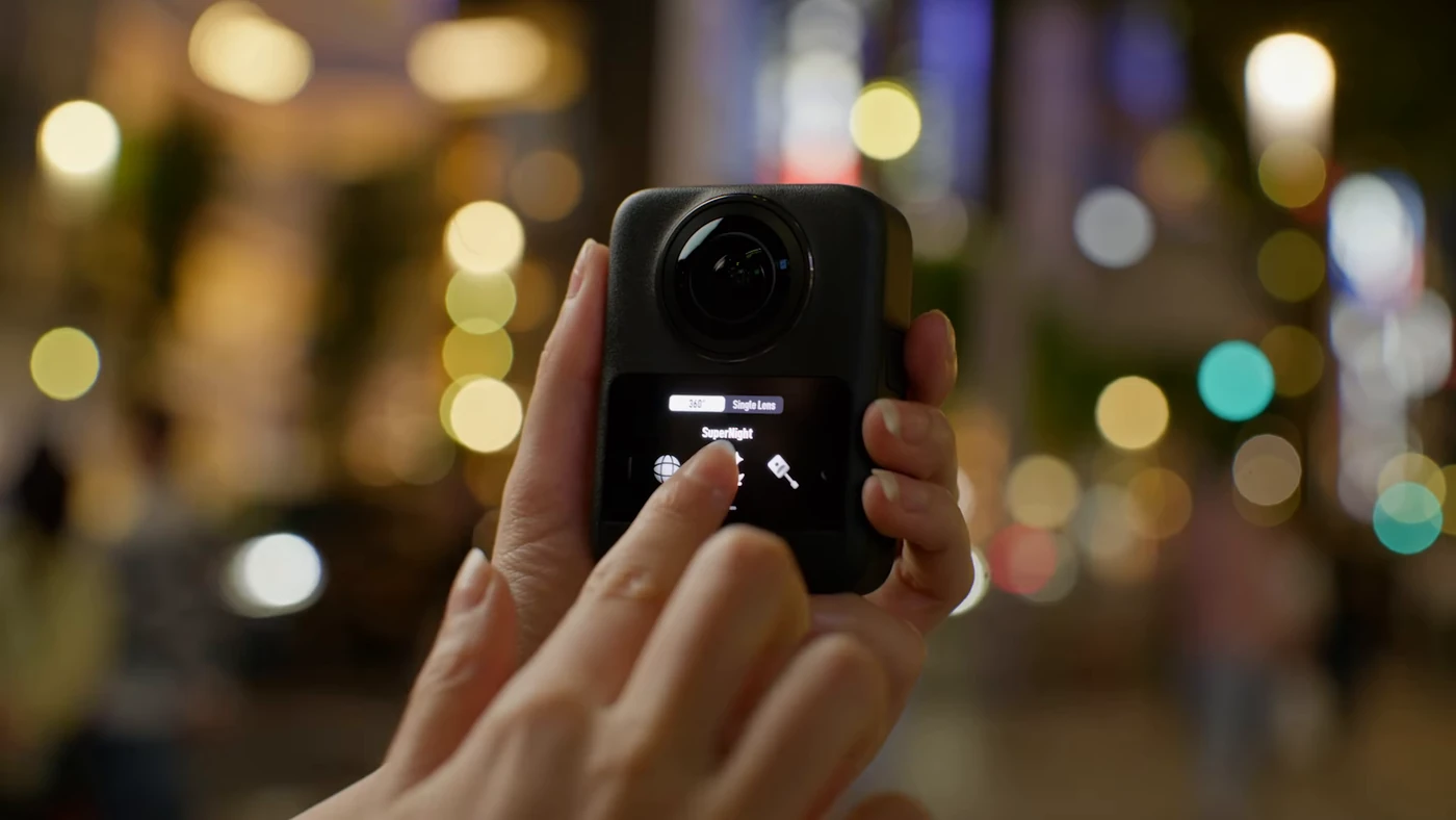 Камера 360° DJI Osmo 360 II на ручці-штативі