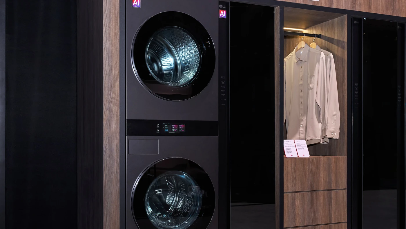 Прально-сушильна колона LG WashTower 25″ у вузькій пральні
