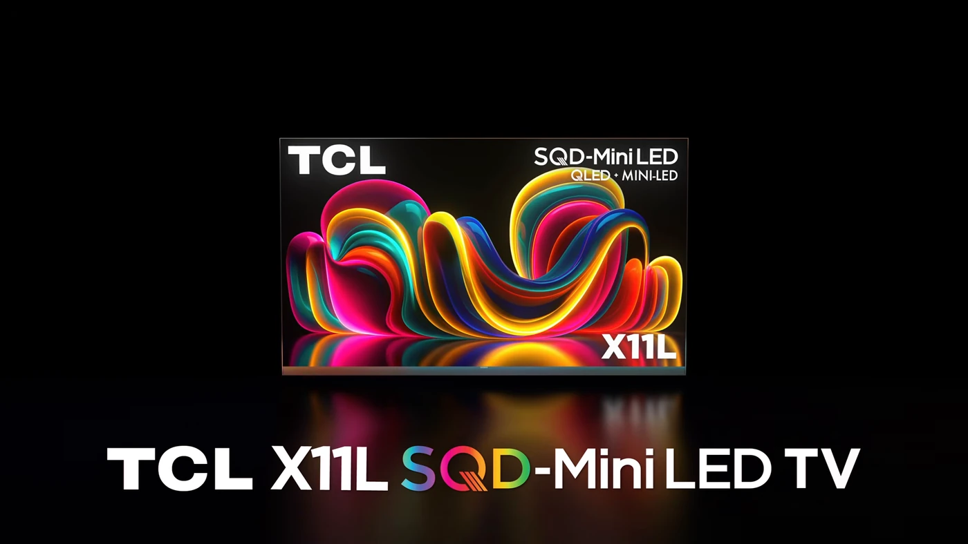 Телевізор TCL X11L з нічною сценою та яскравим місяцем на екрані